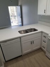 1120 Eureka St in San Diego, CA - Building Photo - Building Photo