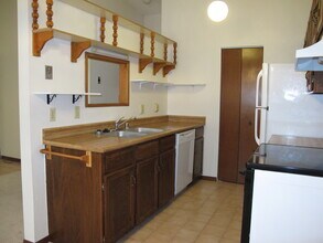 3289 N Good Hope Cir, Unit A in Clifton, CO - Foto de edificio - Building Photo