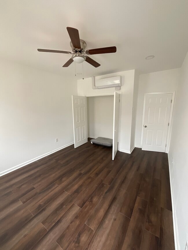 3208 Eastern Ave, Unit #B in Baltimore, MD - Foto de edificio - Building Photo