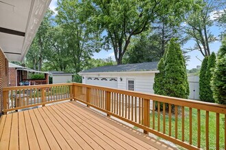 1207 Brooke Dr in Rockville, MD - Building Photo - Building Photo
