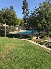 486 Serento Cir, Unit 486 in Thousand Oaks, CA - Building Photo - Building Photo