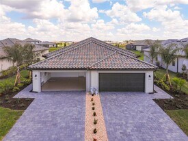 15925 Clear Skies Pl in Bradenton, FL - Building Photo