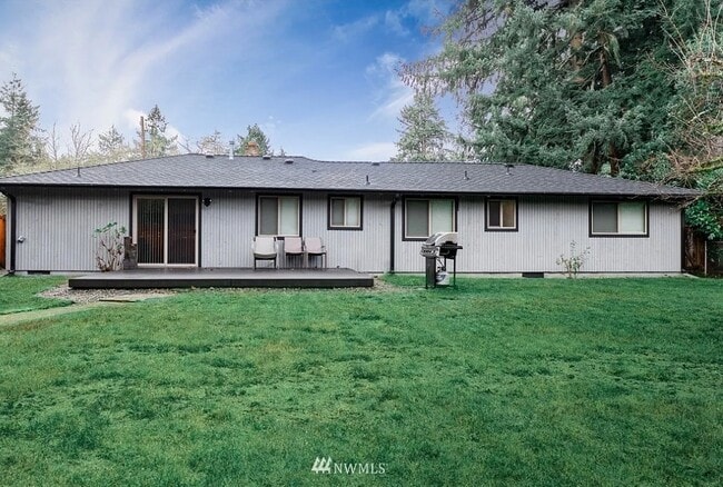 9819 Willowood Pl SW in Tacoma, WA - Building Photo - Building Photo