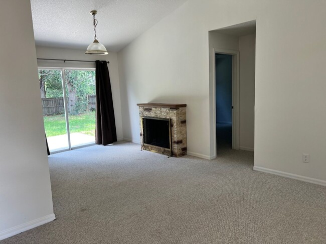 14918 Windy Mt Cir in Clermont, FL - Building Photo - Building Photo