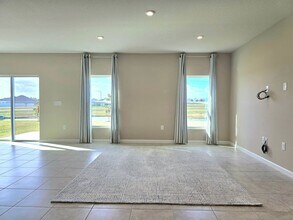 4219 Cattail Marsh Dr in Lakeland, FL - Building Photo - Building Photo