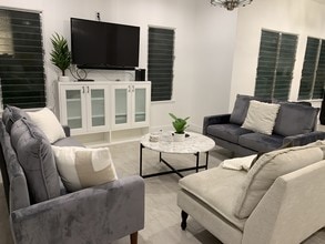 539 N Spaulding Ave in Los Angeles, CA - Foto de edificio - Building Photo