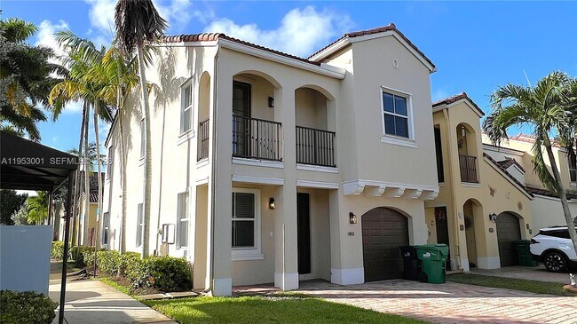 14928 SW 40th St in Miami, FL - Building Photo - Building Photo