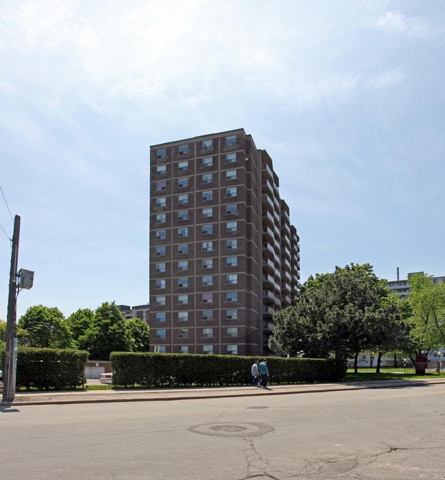 Royale Towers