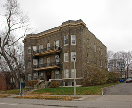 Maple Oak Apartments in Minneapolis, MN - Building Photo - Building Photo