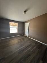 5800 E Hermans Rd in Tucson, AZ - Building Photo - Building Photo