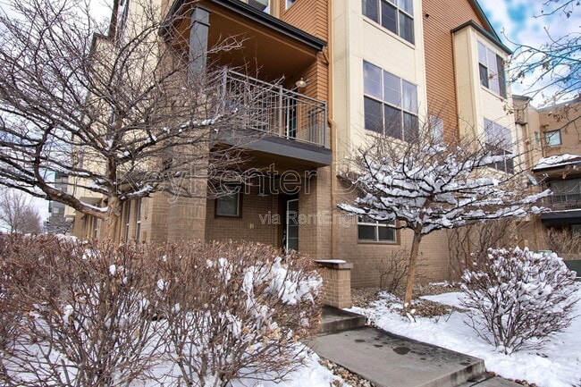property at 492 S Saulsbury St