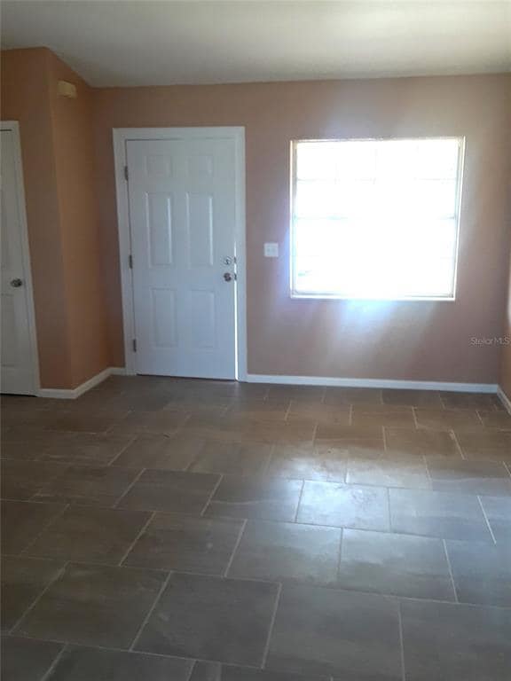 104 Berger Ct in Mascotte, FL - Building Photo - Building Photo