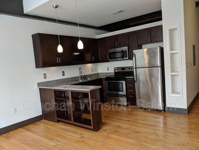 property at 101 E 6th St