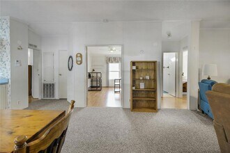 5229 Hartford Ln in Wildwood, FL - Building Photo - Building Photo