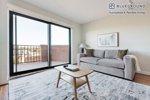 2500 Clarendon Blvd in Arlington, VA - Building Photo