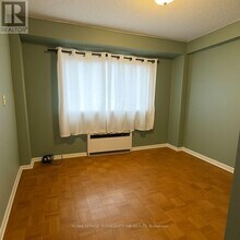 61 Cedar Dr in Toronto, ON - Building Photo - Building Photo