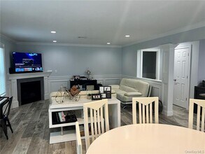 145 Montgomery St in Goshen, NY - Building Photo - Building Photo