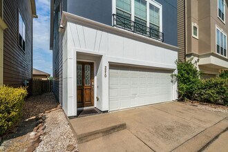 3210 Clearview Cir in Houston, TX - Building Photo - Building Photo