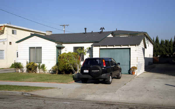 4387 W 134th St in Hawthorne, CA - Building Photo - Building Photo