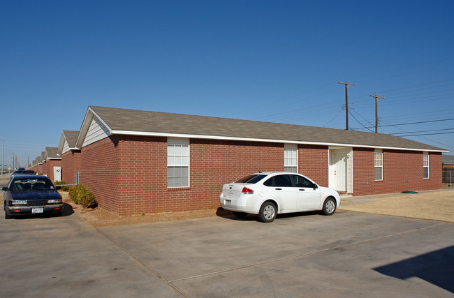 1302-1320 82nd St in Lubbock, TX - Building Photo - Building Photo