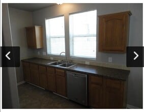 105 Hemingway Ct in Grove, OK - Building Photo - Building Photo