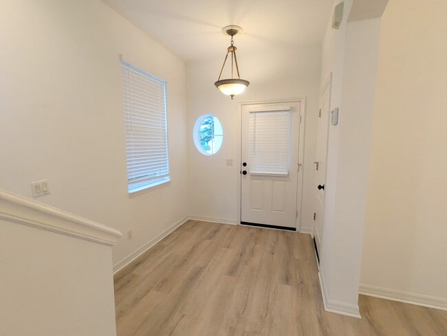 1076 Jonah Dr in North Port, FL - Building Photo - Building Photo