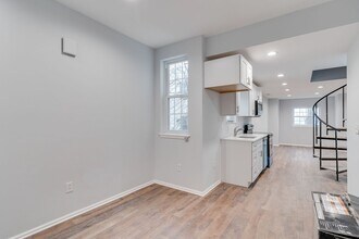 1727 Arlington St in Philadelphia, PA - Building Photo - Building Photo