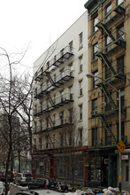 101 Thompson St in New York, NY - Foto de edificio - Building Photo