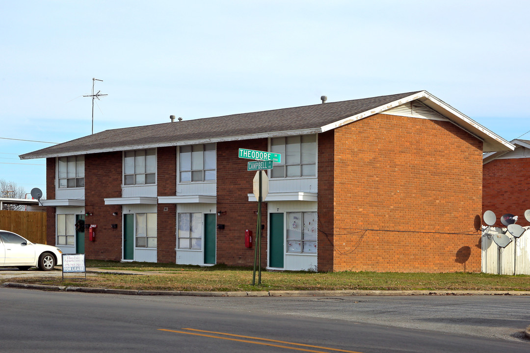 Elmdale Apartments in Springdale, AR - Building Photo