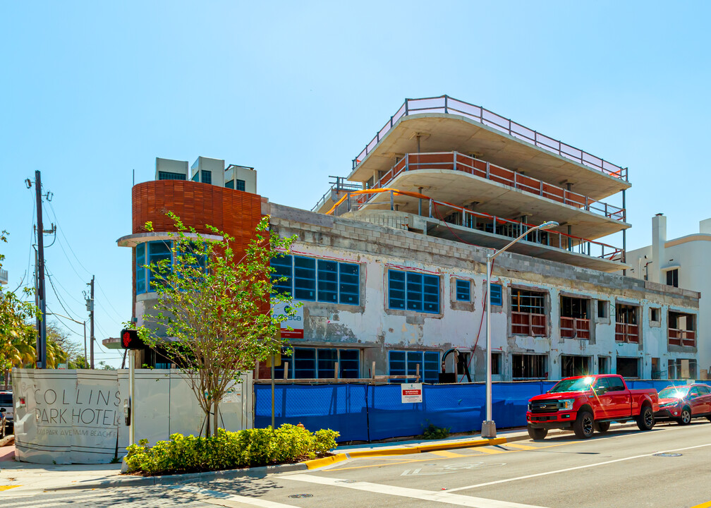 2035 Washington Ave in Miami Beach, FL - Building Photo