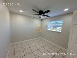 527 SE 5th Pl in Cape Coral, FL - Building Photo - Building Photo