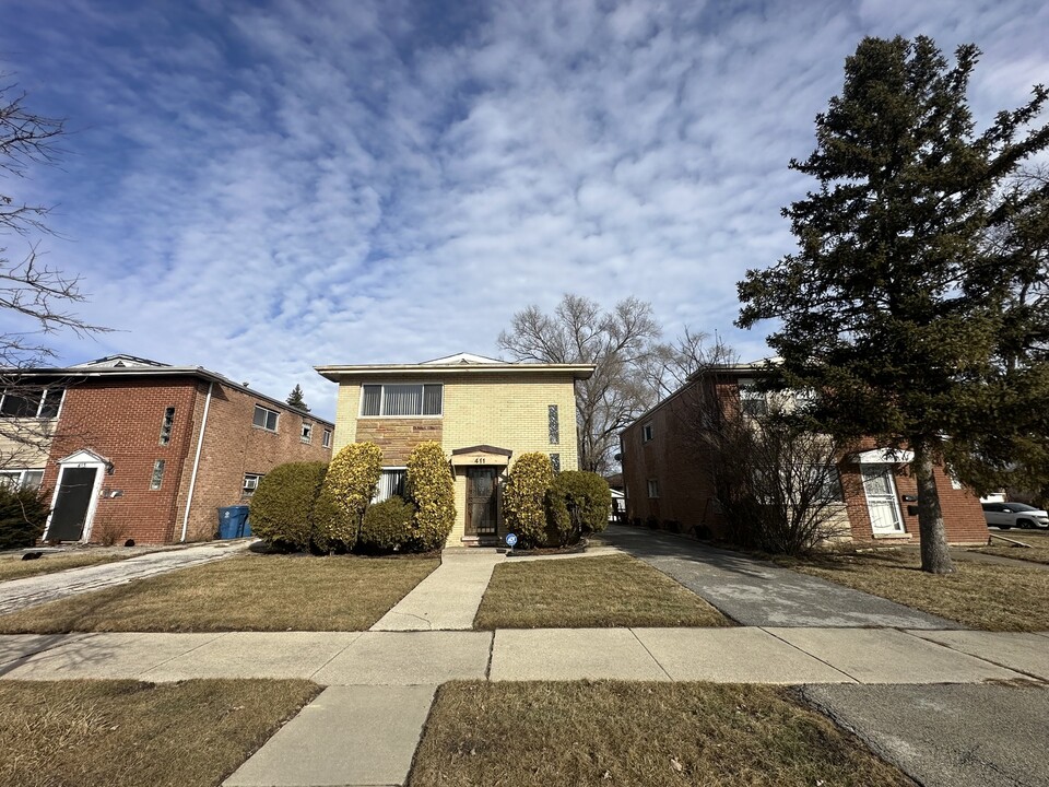 411 Hickory St in Chicago Heights, IL - Building Photo