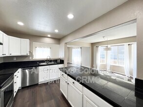 14345 Woodrock Path in Colorado Springs, CO - Foto de edificio - Building Photo
