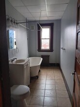 76 Osgood St in Gardner, MA - Building Photo - Building Photo