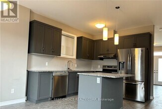 8088 Citation Rd in Niagara Falls, ON - Building Photo - Building Photo