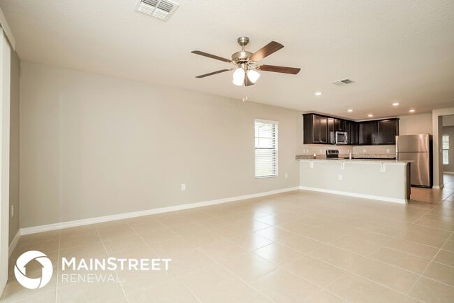 208 Hyacinth Ct in Poinciana, FL - Building Photo - Building Photo