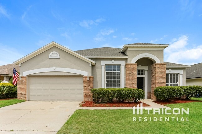 property at 3264 Abbeyfield Dr E