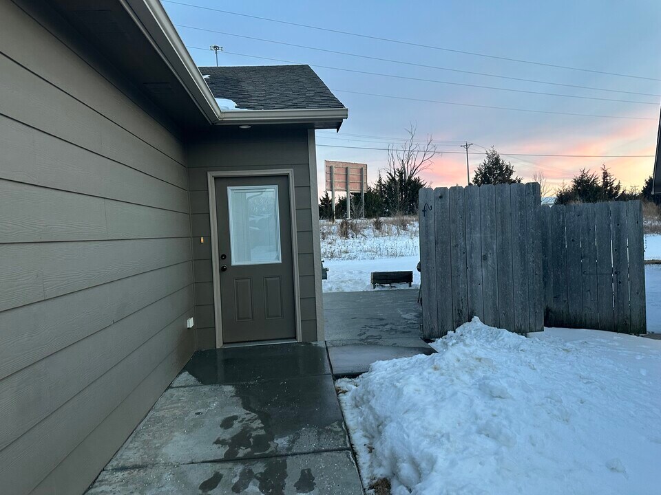 4723 N Hillside Ct in Wichita, KS - Building Photo