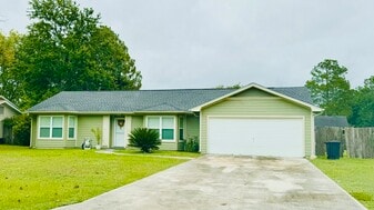 112 Woodvalley Dr in Kingsland, GA - Building Photo