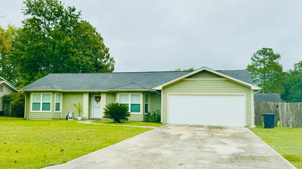 112 Woodvalley Dr in Kingsland, GA - Building Photo