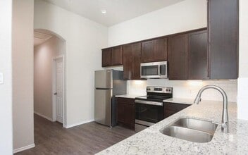 3414 Scott Cir in Seguin, TX - Building Photo - Building Photo