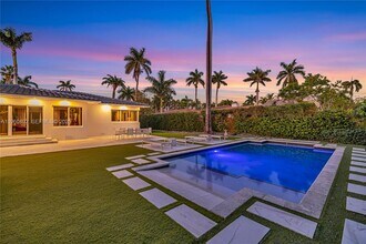 750 Harrison St in Hollywood, FL - Building Photo - Building Photo