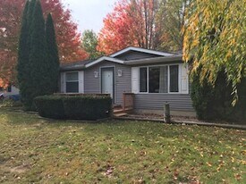 350 Forest Green Dr in Lakeside Marblehead, OH - Building Photo