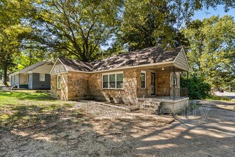 1678 Alta Vista Ave in Memphis, TN - Building Photo - Building Photo
