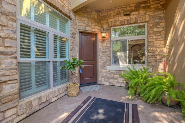 property at 2430 Pavilions Pl Ln