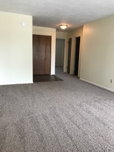 634 W Foulke Ave in Findlay, OH - Foto de edificio - Building Photo