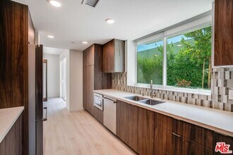 1021 S Shenandoah St in Los Angeles, CA - Building Photo - Building Photo