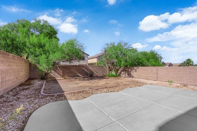 9432 Santana Siesta Ave in Las Vegas, NV - Building Photo - Building Photo