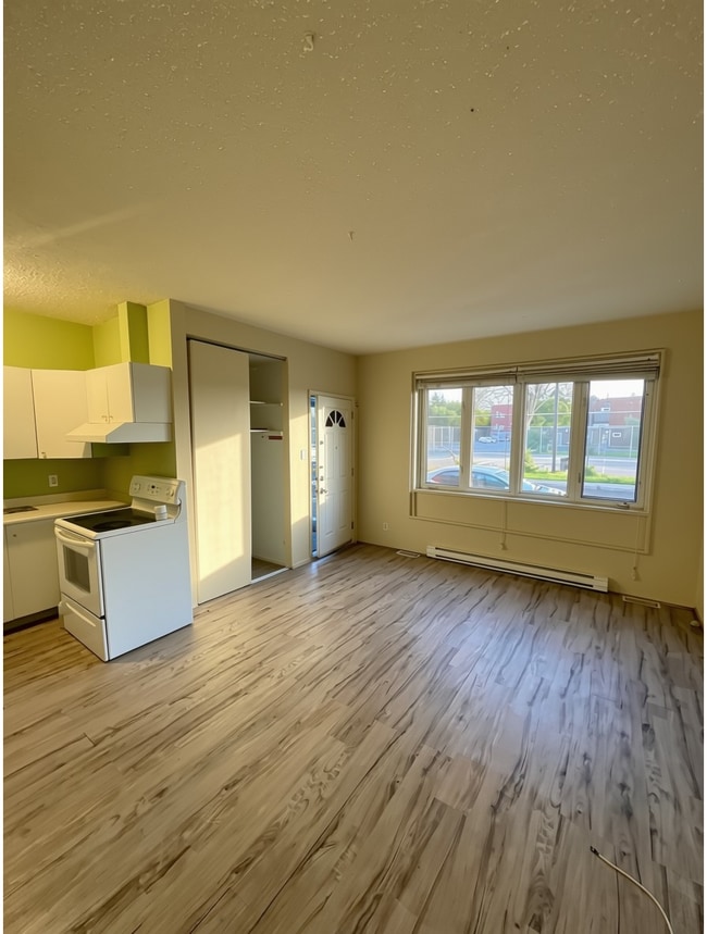 property at 1 Rue Fortier