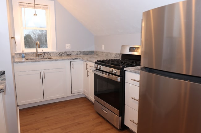 73 Everett St in Middleboro, MA - Building Photo - Building Photo